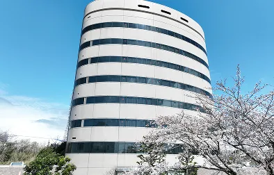 東富士センター（本社）の外観